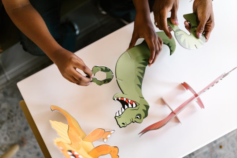 3 Warning Signs That Edge Trim Pieces Need to be Replaced