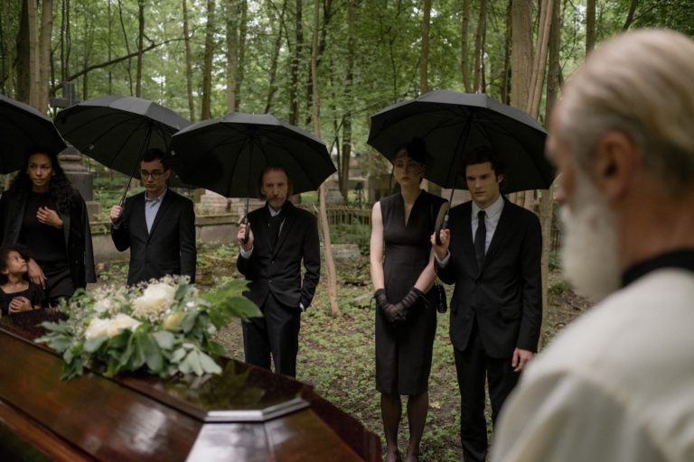 6 Important Pieces of Funeral Etiquette Everyone Should Know