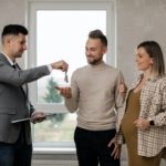 8 Reasons You Should Use a Real Estate Agent to Sell a House