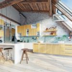 7 Red Flag Signs That Your Home's Roof Needs to Be Replaced